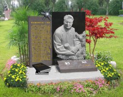 藝術(shù)墓——鋼結(jié)構(gòu)專家